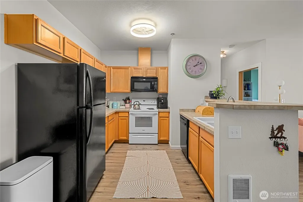 18615 101st Avenue Ct E Puyallup WA 98375