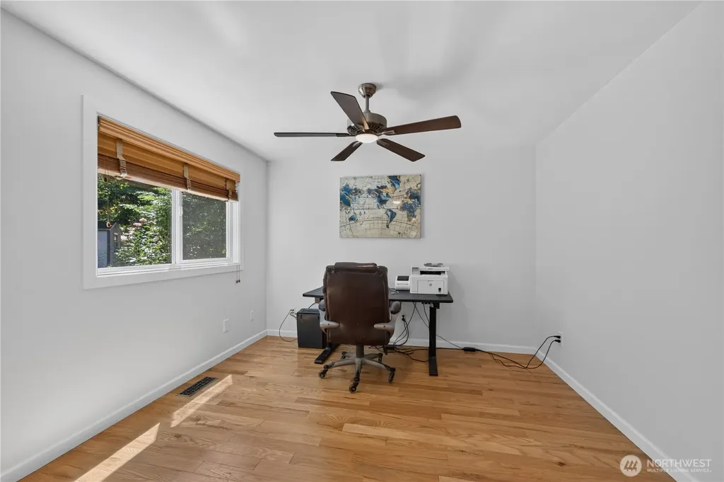 15201 162nd Avenue SE Renton WA 98058