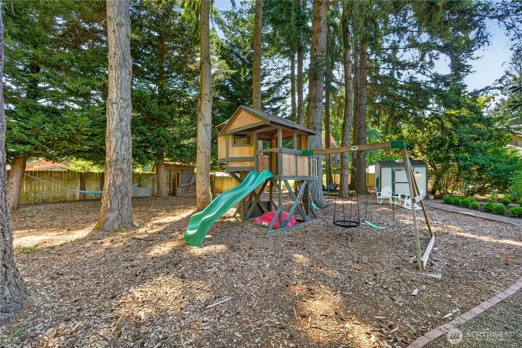 15201 162nd Avenue SE Renton WA 98058