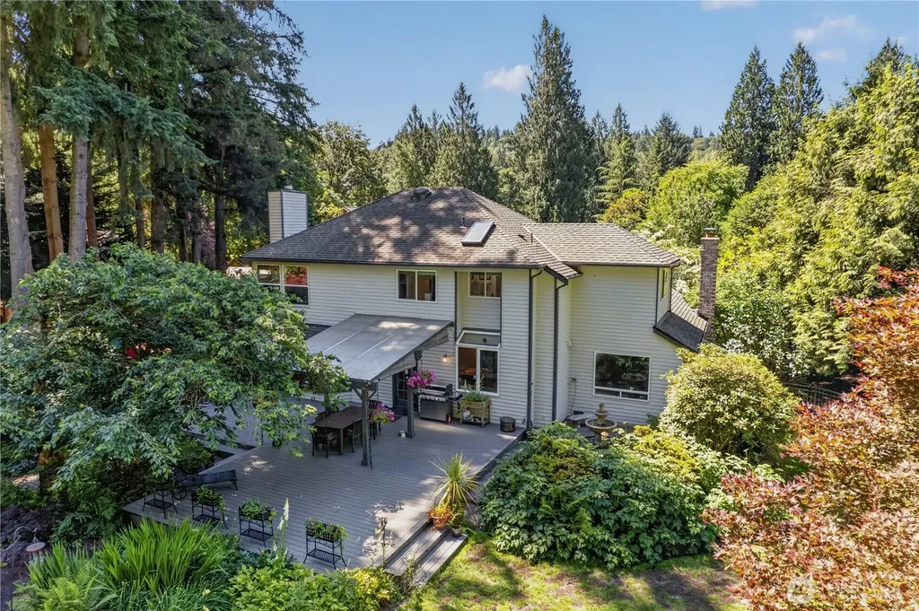 15201 162nd Avenue SE Renton WA 98058