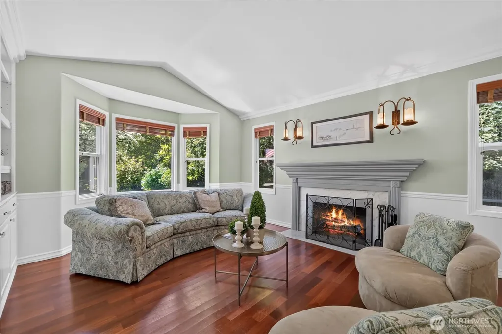 15201 162nd Avenue SE Renton WA 98058