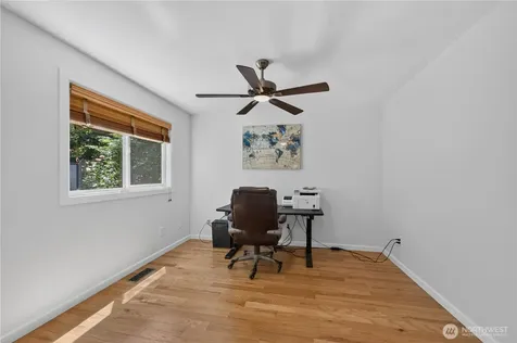 15201 162nd Avenue SE Renton WA 98058