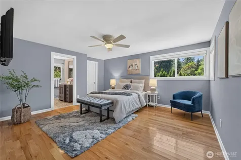 15201 162nd Avenue SE Renton WA 98058