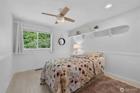15201 162nd Avenue SE Renton WA 98058