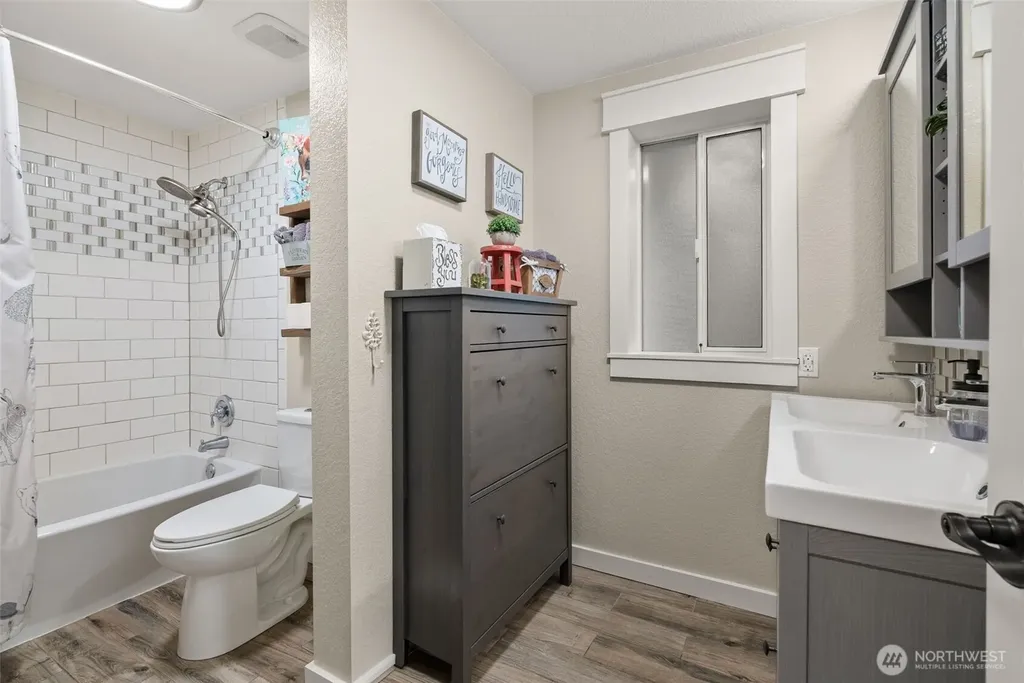 3594 Salmonberry Drive SE Port Orchard WA 98366
