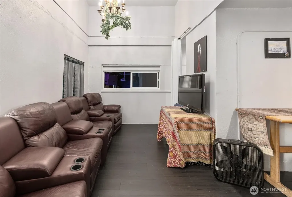 117 E Division Street Arlington WA 98223