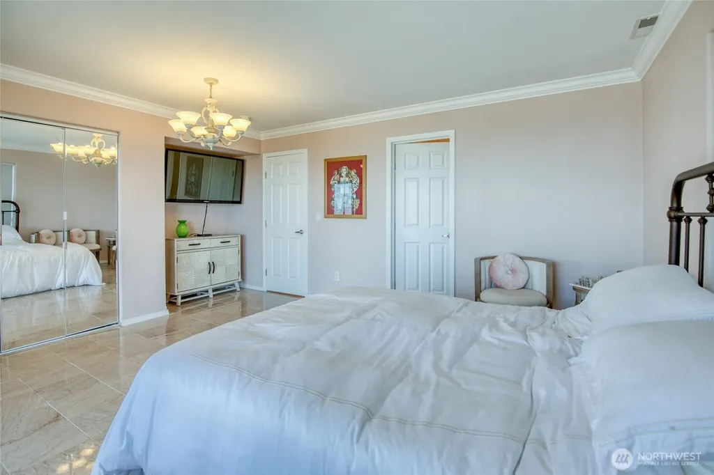 1477 Ocean Crest Avenue Ocean Shores WA 98569