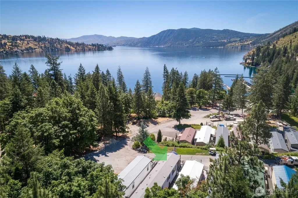 11155 S Lakeshore Road Chelan WA 98816