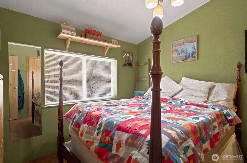 11155 S Lakeshore Road Chelan WA 98816