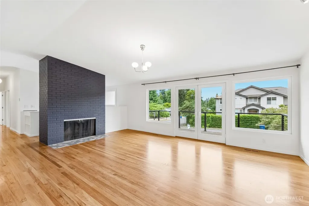 12456 SE 27th Street Bellevue WA 98005