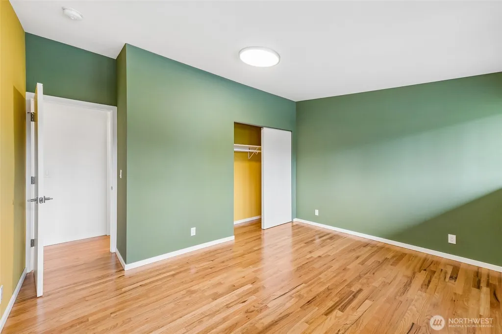 12456 SE 27th Street Bellevue WA 98005