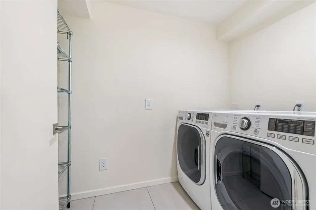 12456 SE 27th Street Bellevue WA 98005