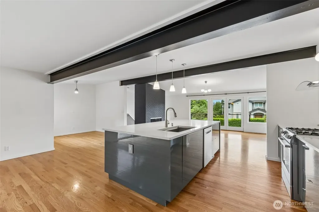 12456 SE 27th Street Bellevue WA 98005