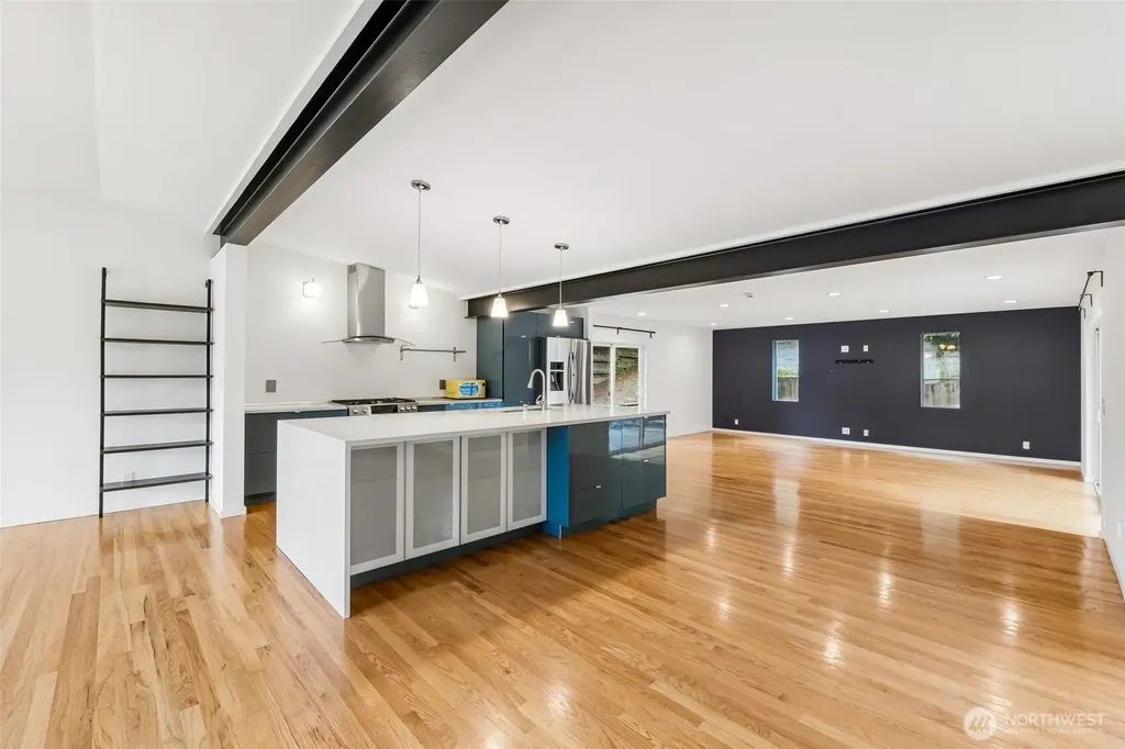 12456 SE 27th Street Bellevue WA 98005
