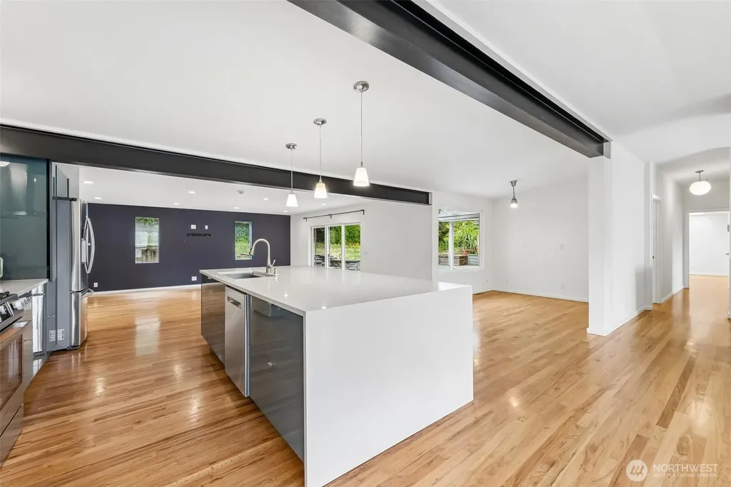12456 SE 27th Street Bellevue WA 98005
