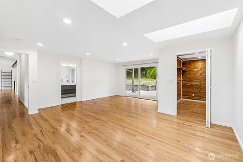 12456 SE 27th Street Bellevue WA 98005