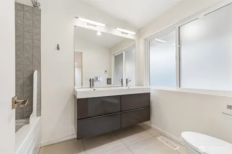 12456 SE 27th Street Bellevue WA 98005