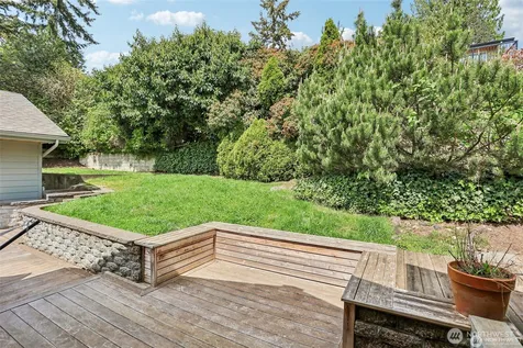 12456 SE 27th Street Bellevue WA 98005