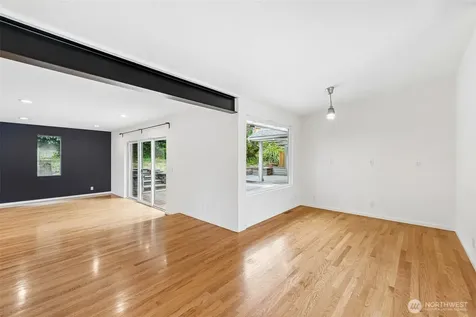 12456 SE 27th Street Bellevue WA 98005