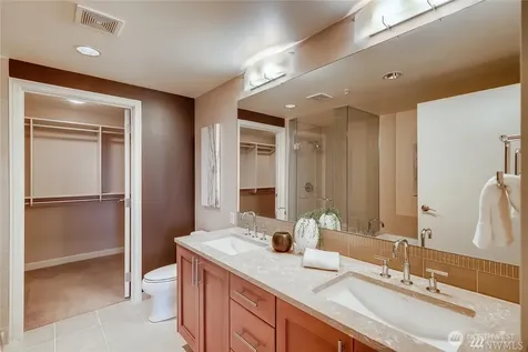 10610 NE 9th Place Bellevue WA 98004