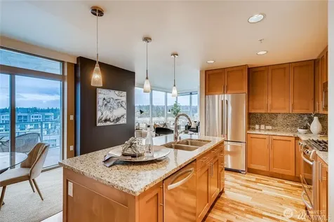 10610 NE 9th Place Bellevue WA 98004