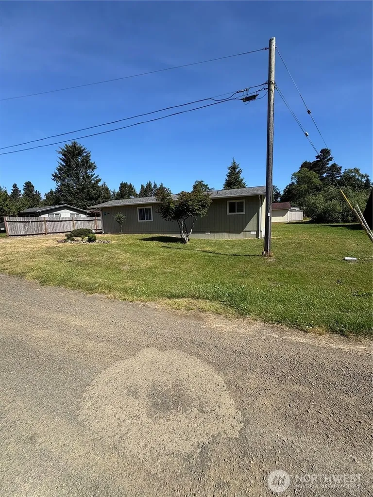 1711 272nd Place Ocean Park WA 98640