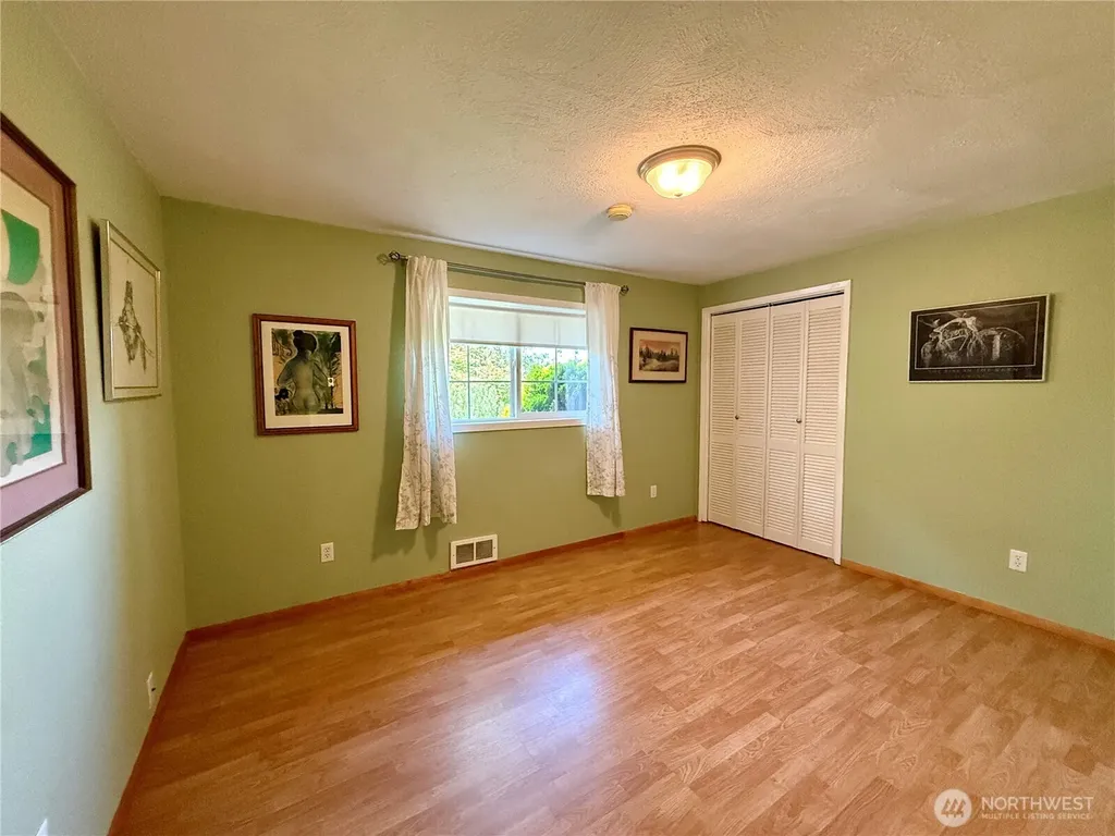 12912 N Alley Long Beach WA 98631