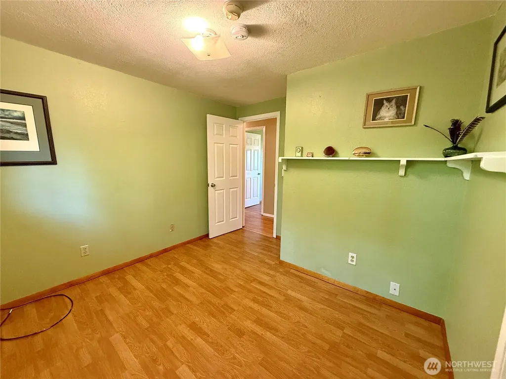 12912 N Alley Long Beach WA 98631