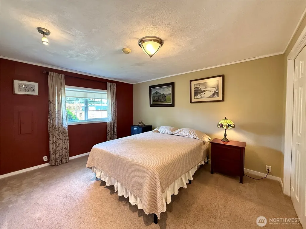 12912 N Alley Long Beach WA 98631