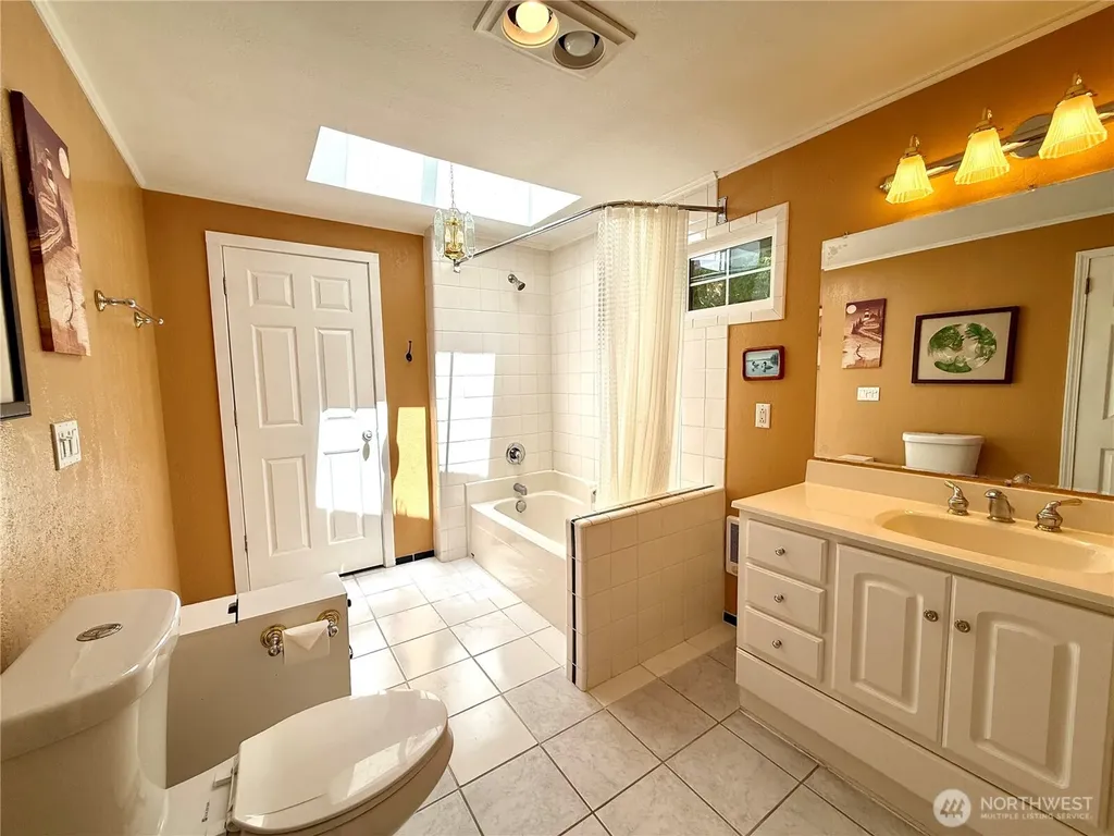 12912 N Alley Long Beach WA 98631