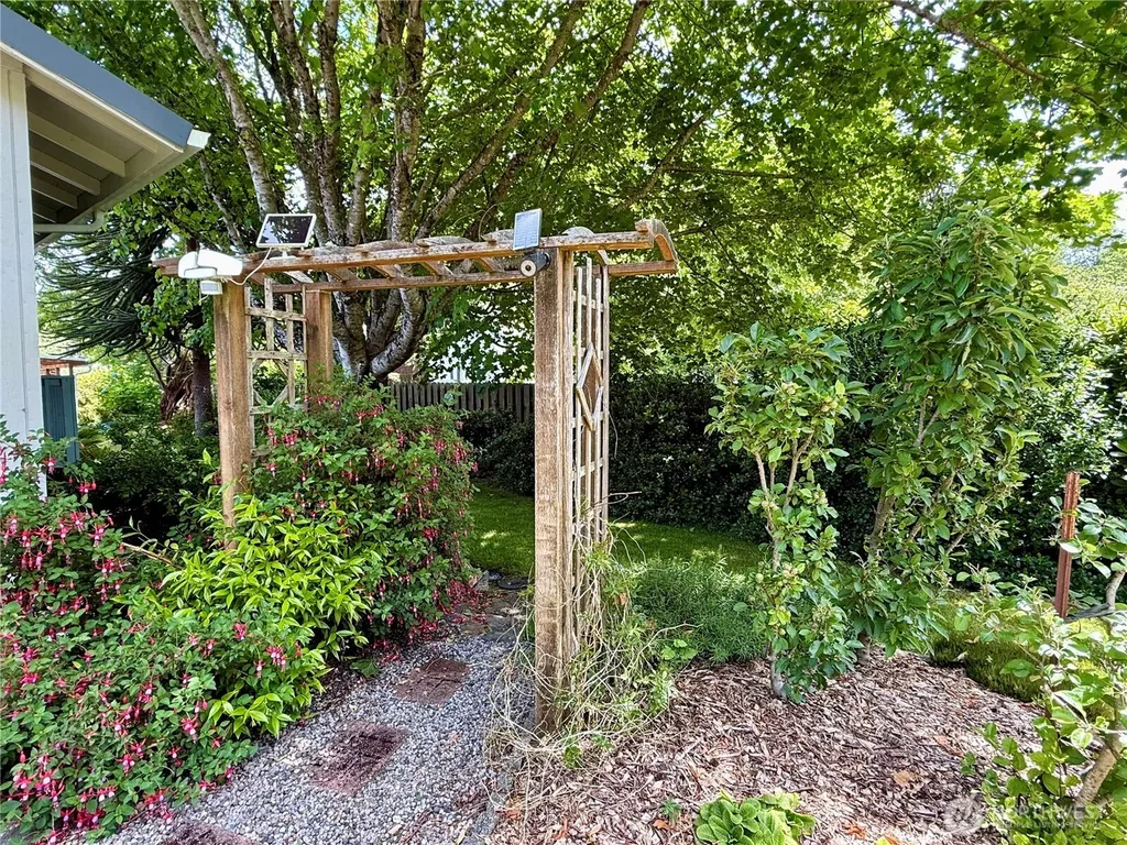 12912 N Alley Long Beach WA 98631