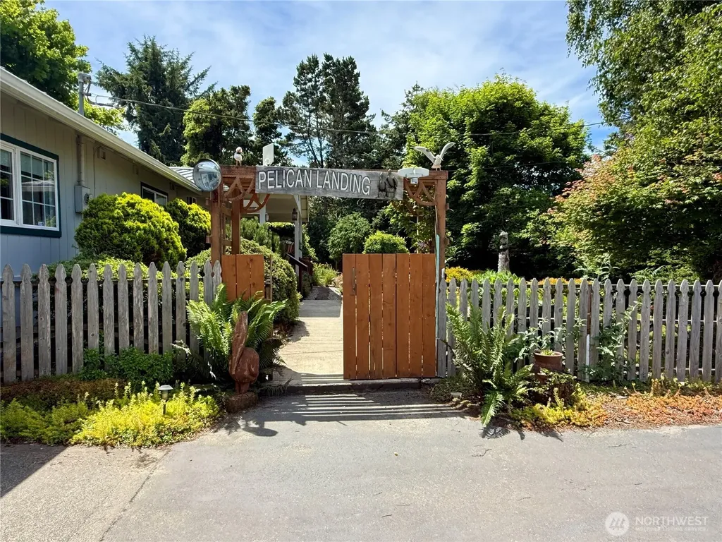 12912 N Alley Long Beach WA 98631