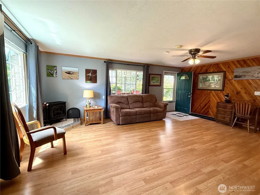 12912 N Alley Long Beach WA 98631