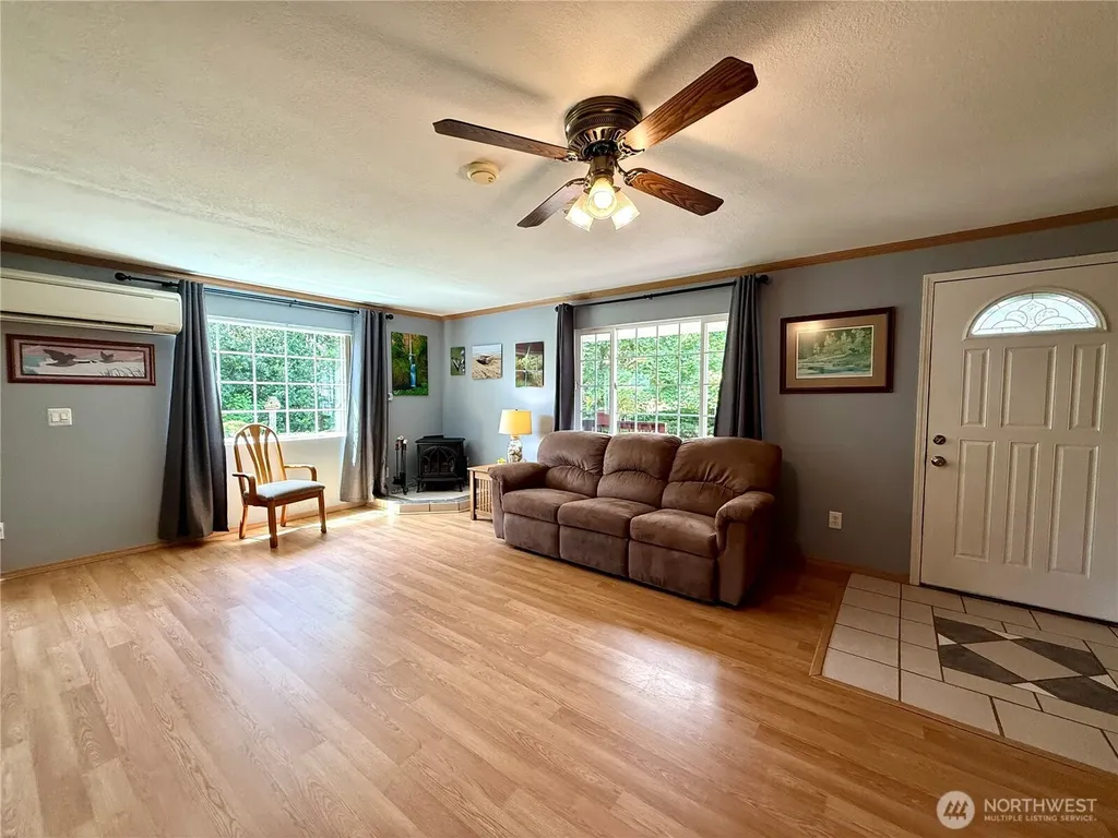 12912 N Alley Long Beach WA 98631