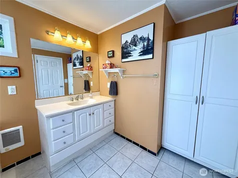 12912 N Alley Long Beach WA 98631