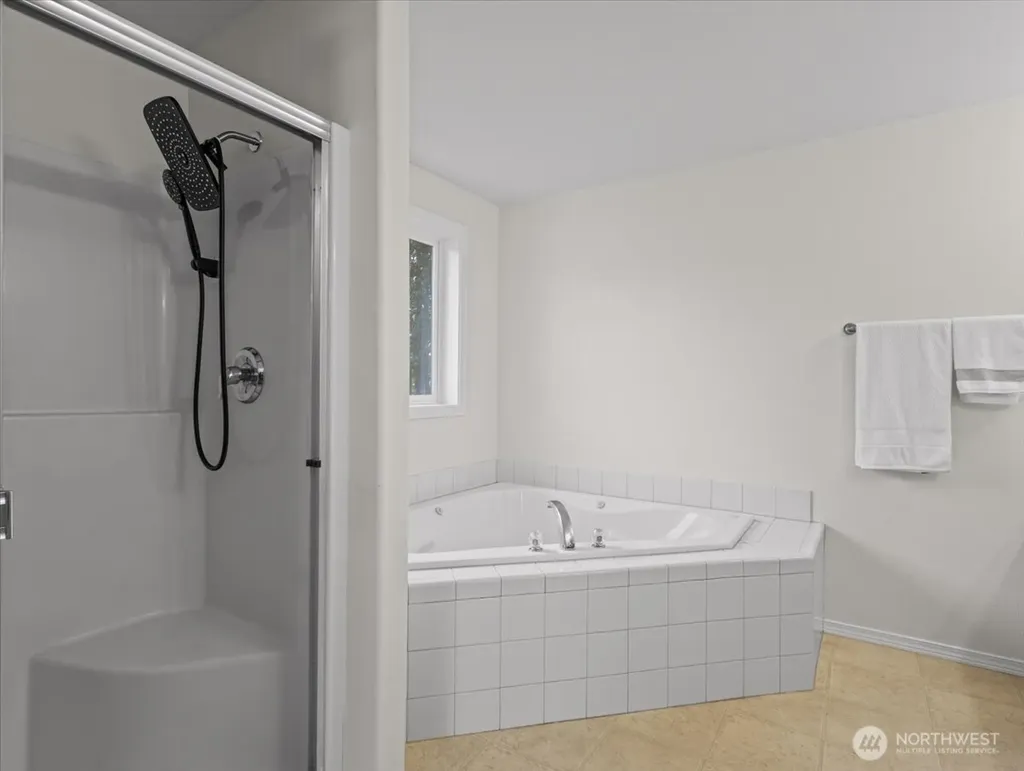 181 Marty Loop Woodland WA 98674