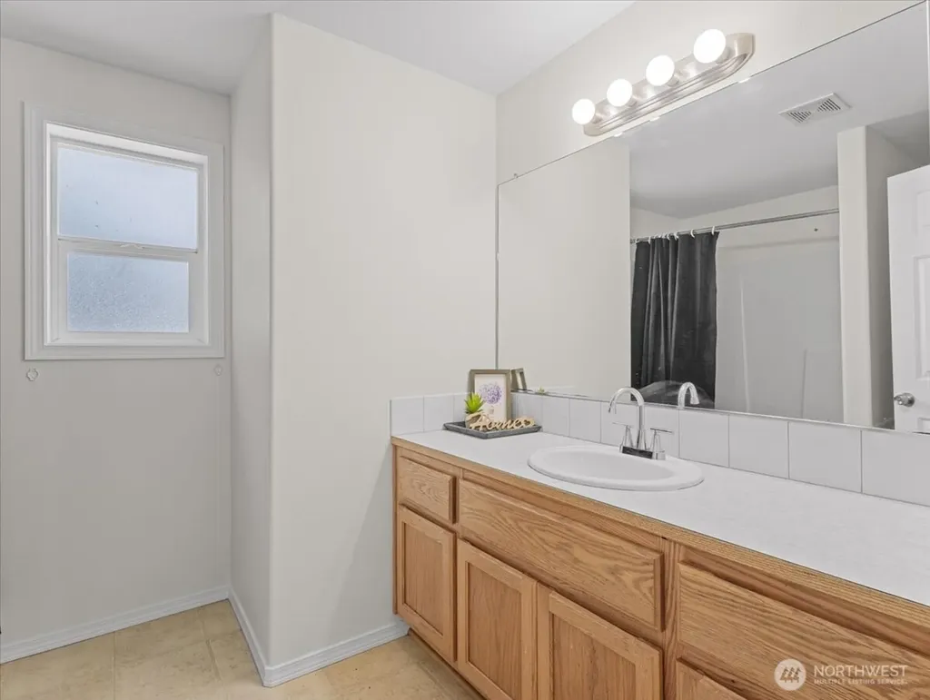181 Marty Loop Woodland WA 98674