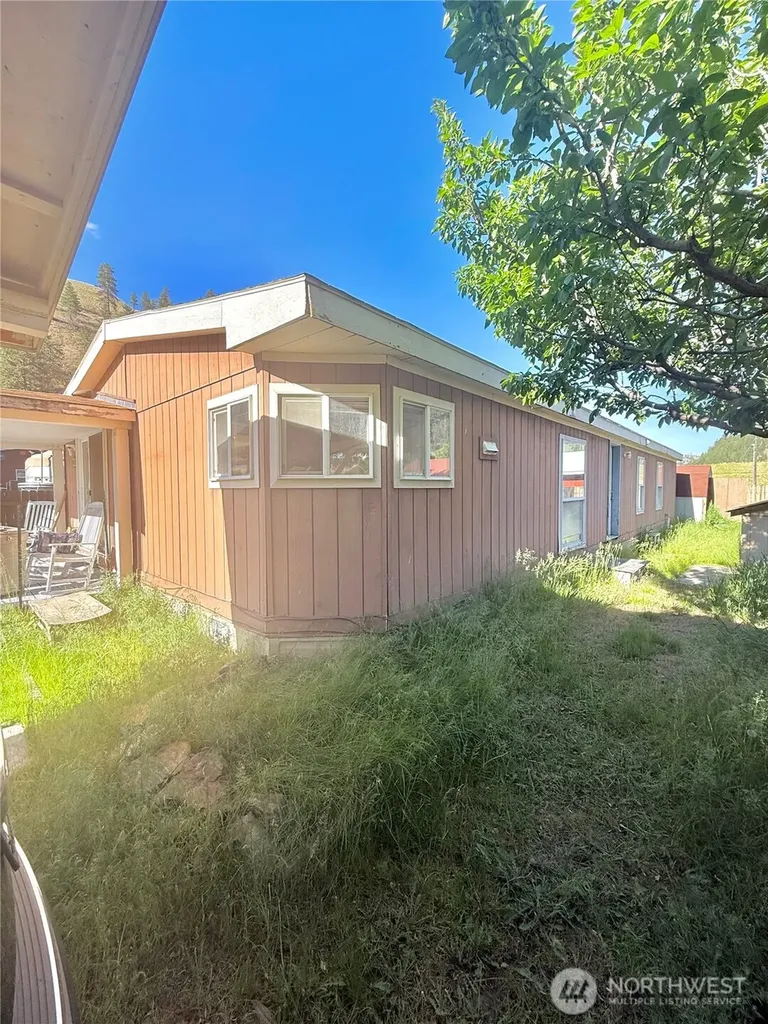 306 C Avenue N Conconully WA 98819