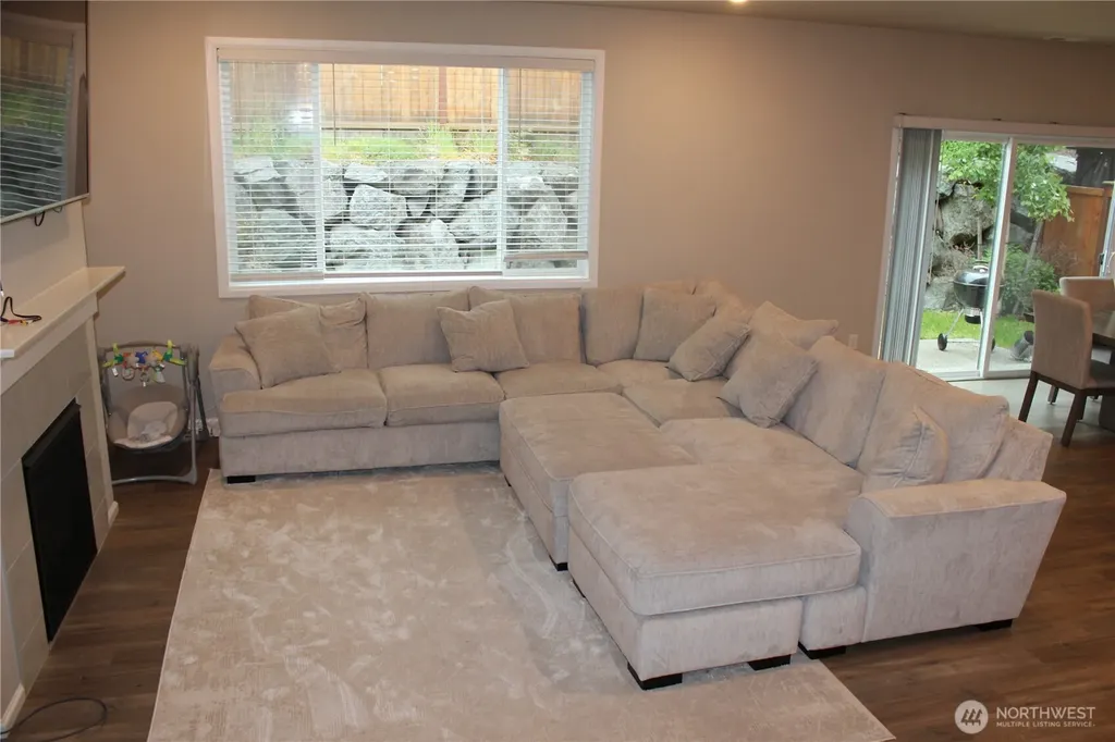 907 122nd Ave SE Lake Stevens WA 98258
