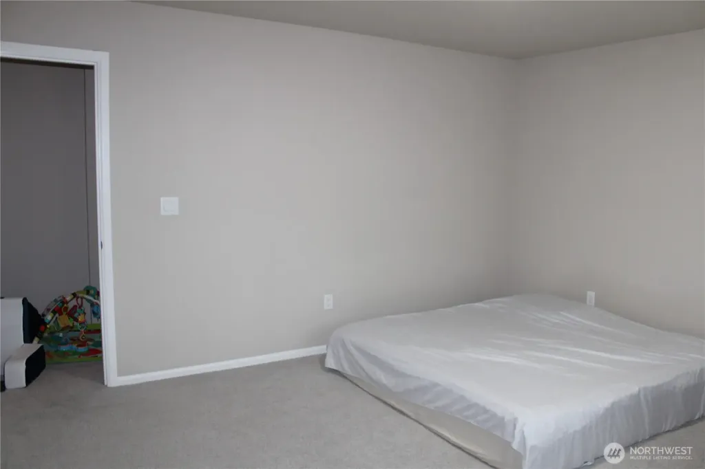 907 122nd Ave SE Lake Stevens WA 98258