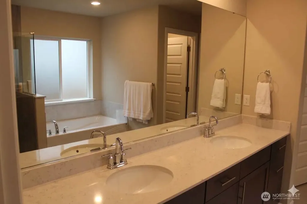 907 122nd Ave SE Lake Stevens WA 98258