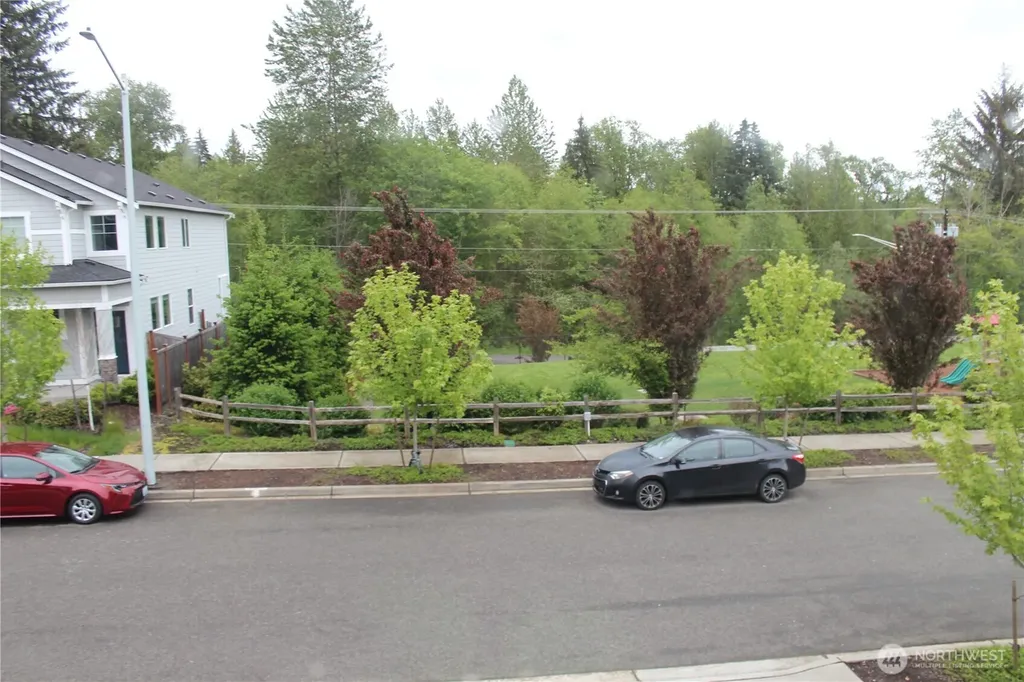 907 122nd Ave SE Lake Stevens WA 98258
