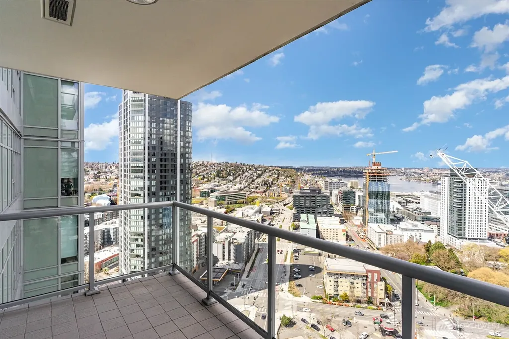 583 Battery Street Seattle WA 98112