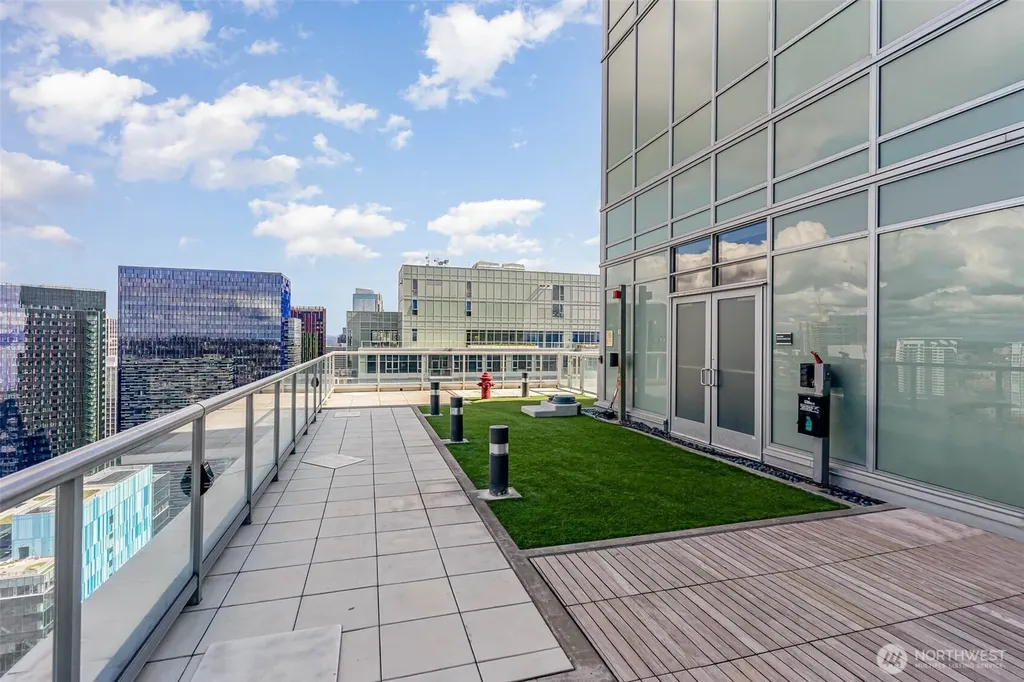 583 Battery Street Seattle WA 98112