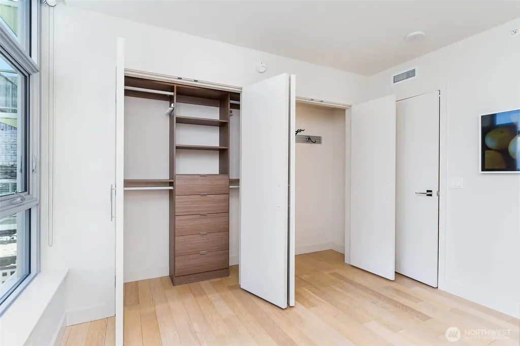 583 Battery Street Seattle WA 98112