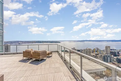 583 Battery Street Seattle WA 98112