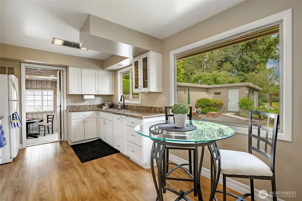 2808 Azalea Place Bellingham WA 98225