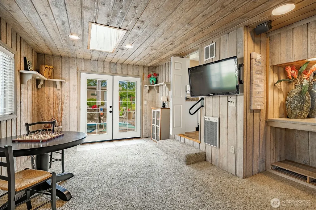 2808 Azalea Place Bellingham WA 98225