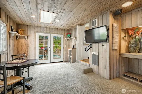 2808 Azalea Place Bellingham WA 98225
