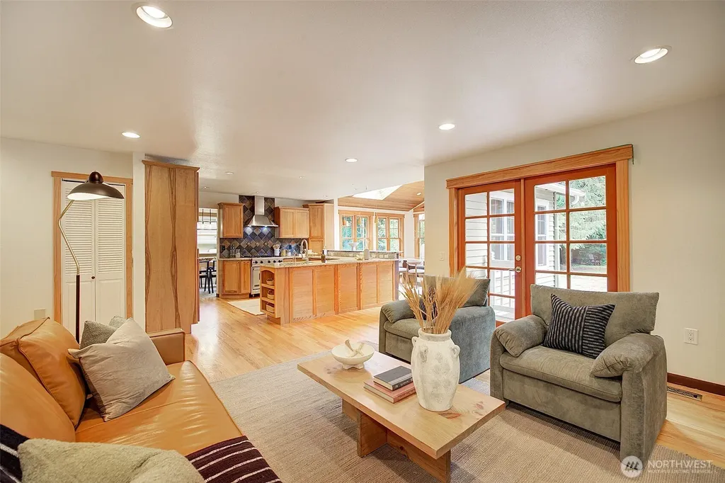 24116 107th Drive SE Woodinville WA 98077